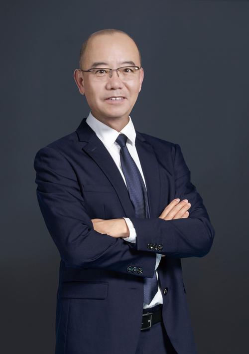(深圳前海润禾投资管理执行董事周旭)